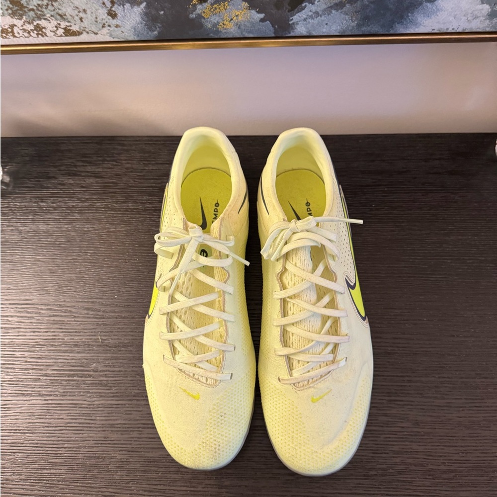 Nike Tiempo React Legend 9 Pro TF ‘Barely Volt’ DA1192-705 Men's 12 - Picture 5 of 8